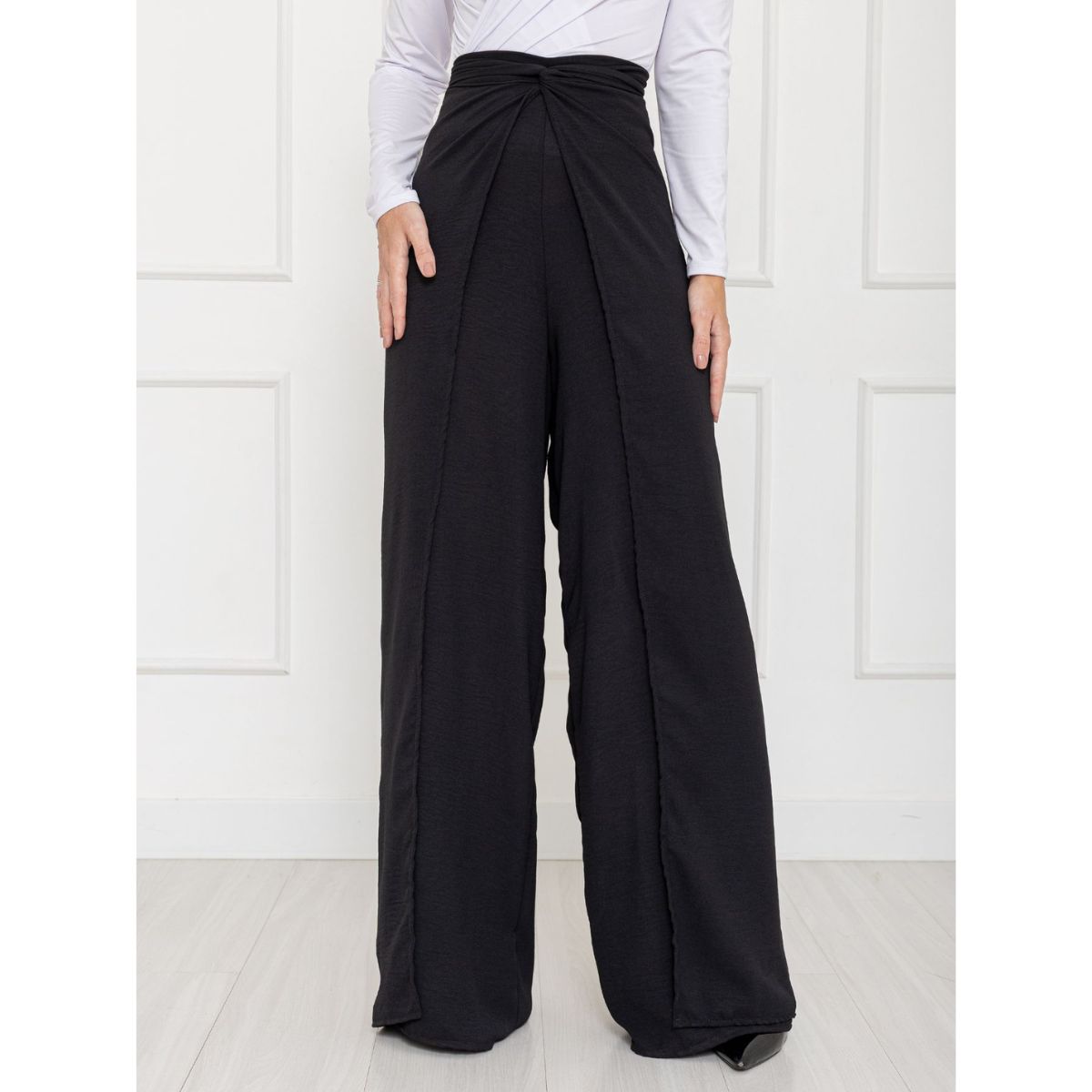 Calça Pantalona Transpassada Envelope VICTORIA Preta Tamanho Único