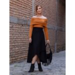 Saia Midi Envelope Transpassada Suede MONTEVIDEU Preta Tamanho Único