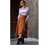 Saia Midi Envelope Transpassada Suede MONTEVIDEU Caramelo Tamanho Único