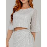 Blusa Cropped Paetê Manga Curta GLOW Branca Prata
