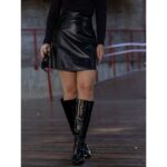Saia Curta Envelope Transpassada PU Premium Croco MEDUSA Preta Tamanho Único