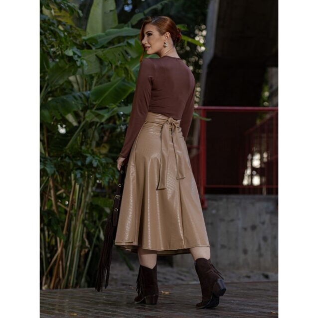 Saia Midi Envelope Transpassada PU Premium Croco ATENA Nude Tamanho Único