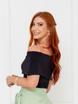 Blusa Ombro a Ombro Malha CAMÉLIA Preta