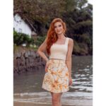 Saia Curta Envelope Transpassada Alfaiataria MARGARITA Floral Caramelo Tamanho Único