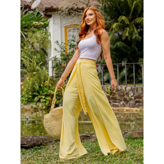 Calça Pantalona Transpassada Envelope VICTORIA Amarela Tamanho Único